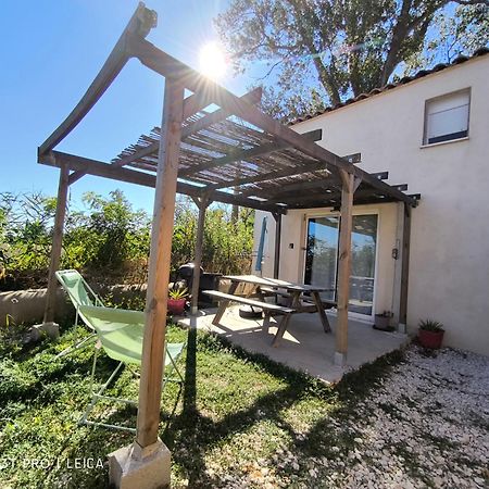 Appartement Au Coeur Des Rizieres Salin-de-Giraud Exterior foto