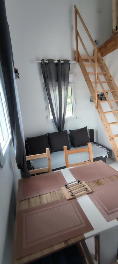 Appartement Au Coeur Des Rizieres Salin-de-Giraud Exterior foto